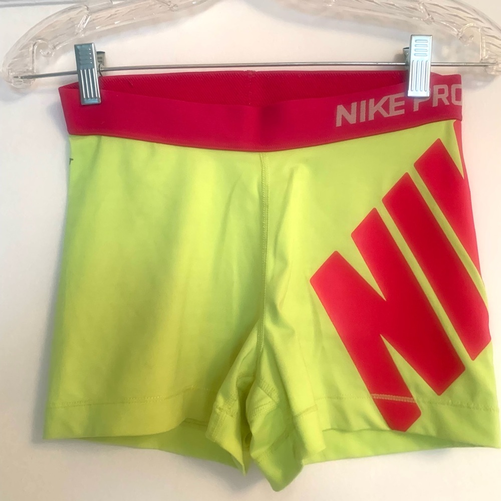 NIKE - Dry fit - Neon green/hot pink running shorts - size Medium